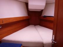 Guest front cabin