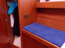Guest front cabin