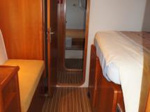 Starboard front cabin