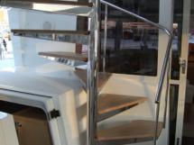 Steps to fly / Aft port cabin companionway