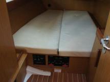 Sun Odyssey 42I - Starboard aft cabin