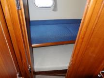 Starboard front cabin