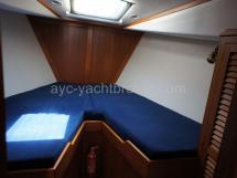Front owner's cabin