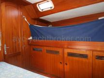 Forward cabin - quarter berth