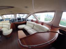 Catana 582 Caligo - Starboard benchseat