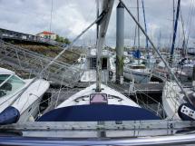 Mainsheet clew on stainless steel arch