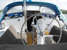 AYC Yachtbroker - Gael 43 - Steering station