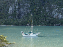 HANS CHRISTIAN 43 TRADITIONAL - Anchored