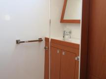 Sense 46 - Port side cabin's bathroom