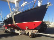 AYC Yachtbrokers - Trawler Meta King Atlantique - New red antifouling paint