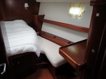 Owner's front cabin