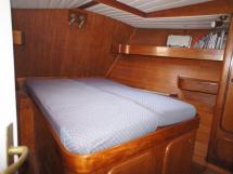 Owner's front cabin