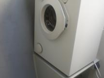 Washing machine (forward hold)