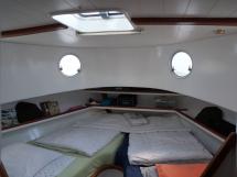AYC - Trawler fifty 38 / Front owner's cabin