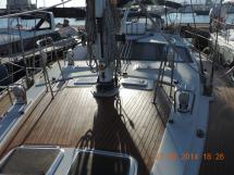 Foredeck and roof