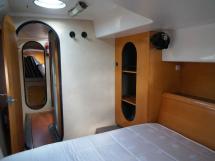 AYC - Lavezzi 40 / Aft port hull cabin