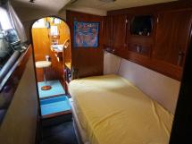 AYC - Super Maramu 2000 / Central starboard cabin