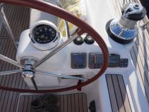 Oceanis 50 - Starboard steering station