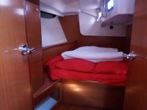 Oceanis 50 - Aft starboard cabin