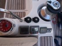 Sun Odyssey 49 i - Starboard steering station