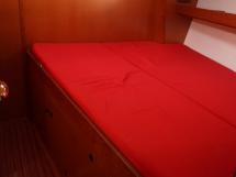 Double bed in the forward cabin