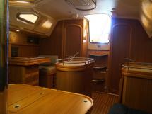 Etap 37 S - Saloon and galley