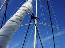 RM 1260 Biquilles / Twinkeels - Staysail furler and mast