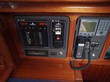 AYC - BAVARIA 37 - Switchboard