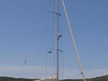 AYC Yachtbroker - Dufour 405 Grand Large - At anchor
