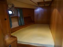 Feeling 546 Prestige - Forward port cabin