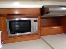 Sun Odyssey 54 DS - Micro waves oven