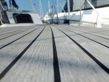 AYC Yachtbroker - Williwaws 43 - 2015 teak deck