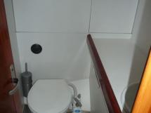 AYC Yachtbroker - Cigale 16 - Bathroom