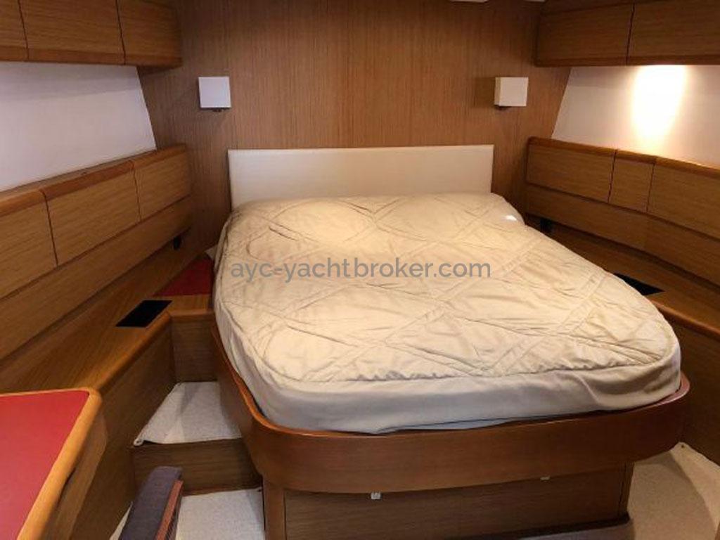 AYC - Jeanneau 57 / Front owner's cabin