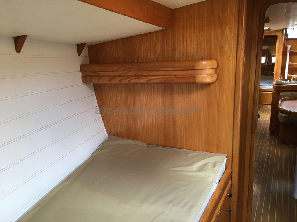Cigale 16 - Single bed in the forward cabin