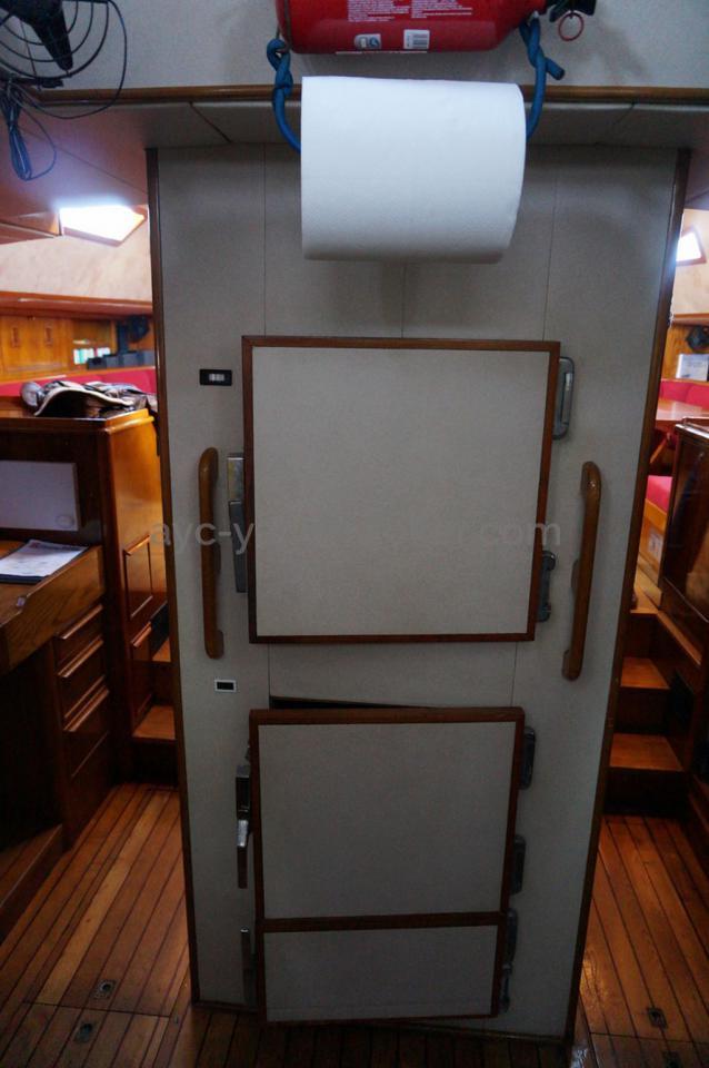SLOOP VATON 78' - Refrigerators + freezer