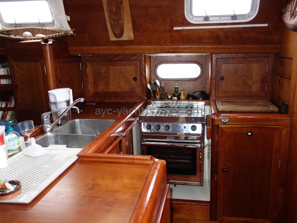 Universal Yachting 49.9 - Galley