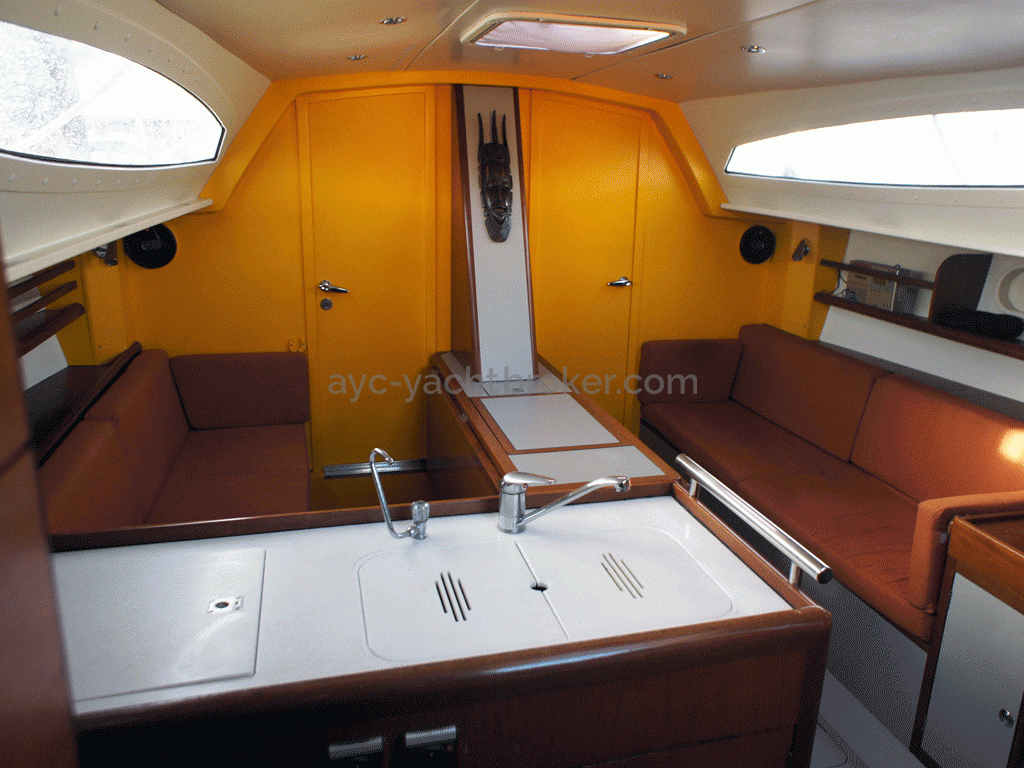 Azzuro 42 - Saloon (from the galley)