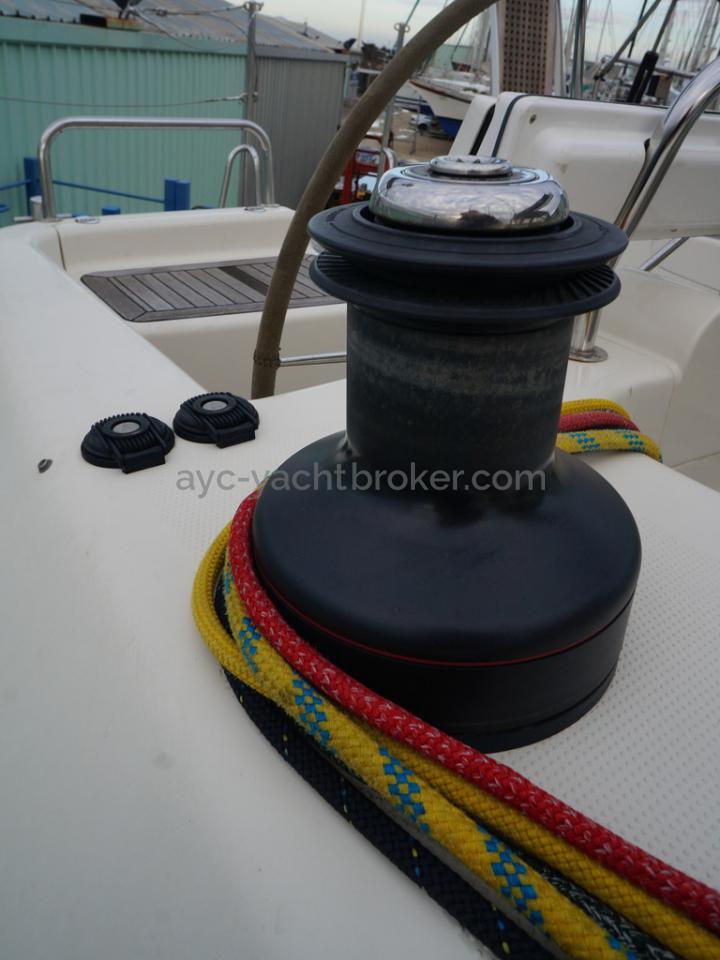Hanse 531 - Starboard electric winch