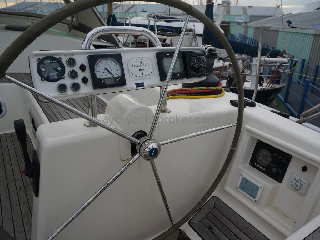 Hanse 531 - Starboard steering station