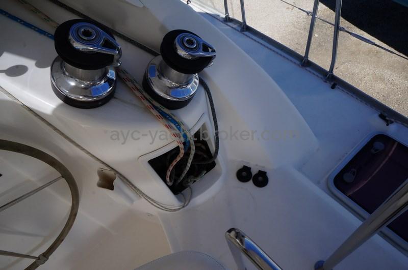 LEOPARD 40  AYC International Yachtbrokers