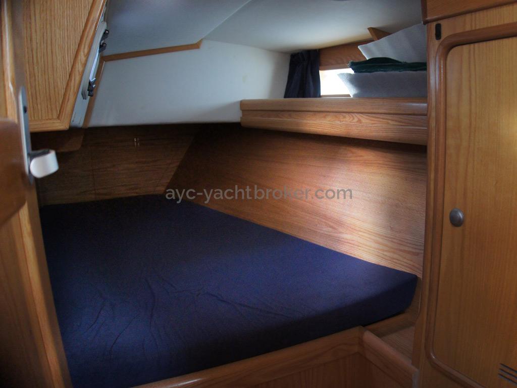 Double bed aft cabin