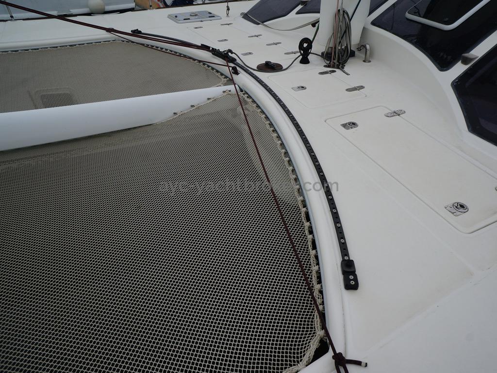 Catana 582 Caligo - Trampoline et rail de trinquette autovireuse