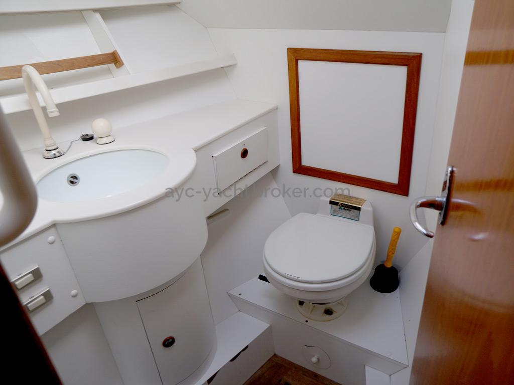 Trintella 44 Alu - Bathroom