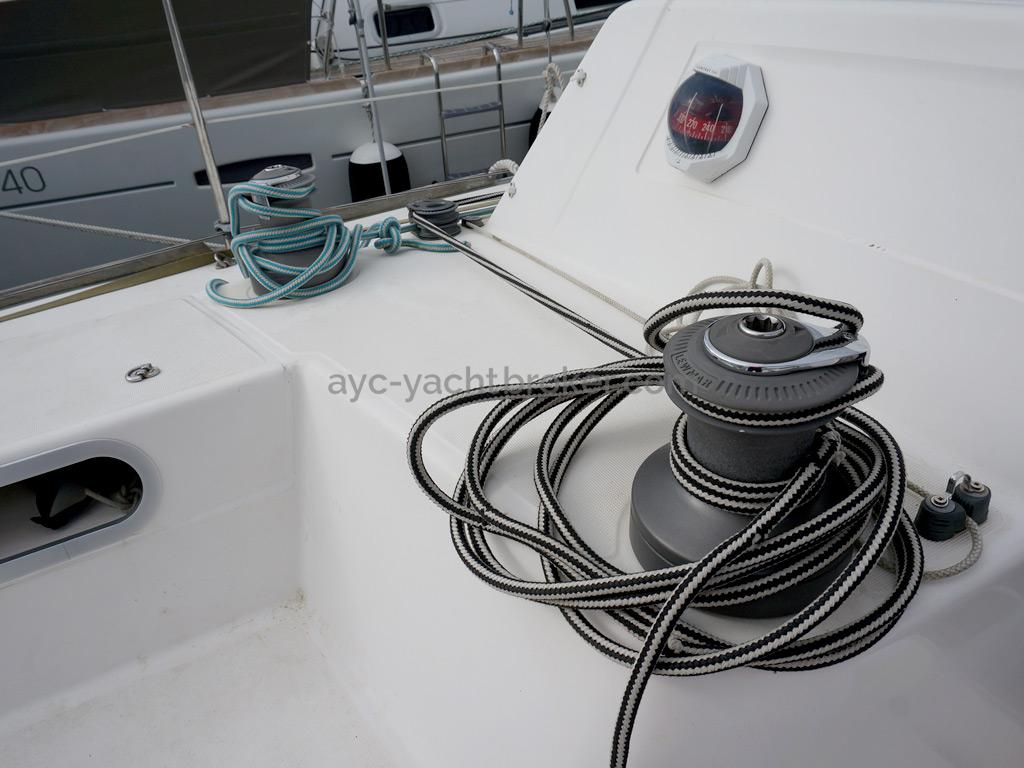 RM 1200 -  Cockpit winches