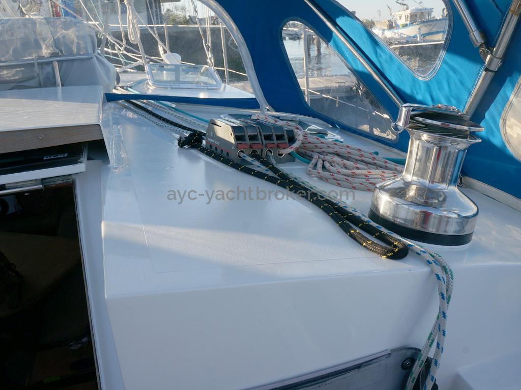Patago 40 - Starboard roof winch