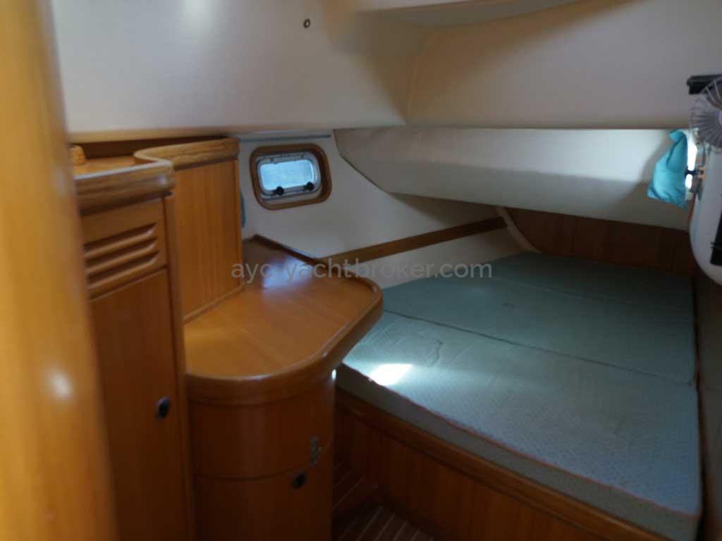 Feeling 546 Prestige - Aft starboard cabin