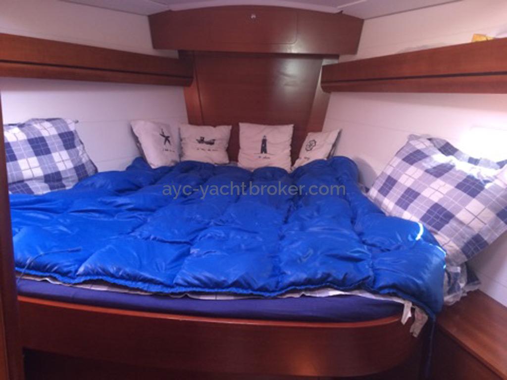 AYC Yachtbroker - Dufour 405 Grand Large - Forecabin