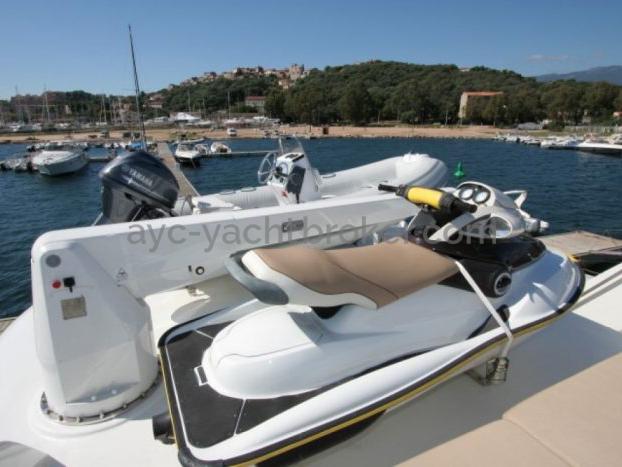 AYC International YachtBroker - Mondomarine 85 -