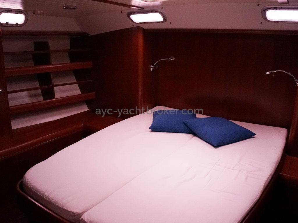Alliage 48 CC - Double bed in the aft cabin